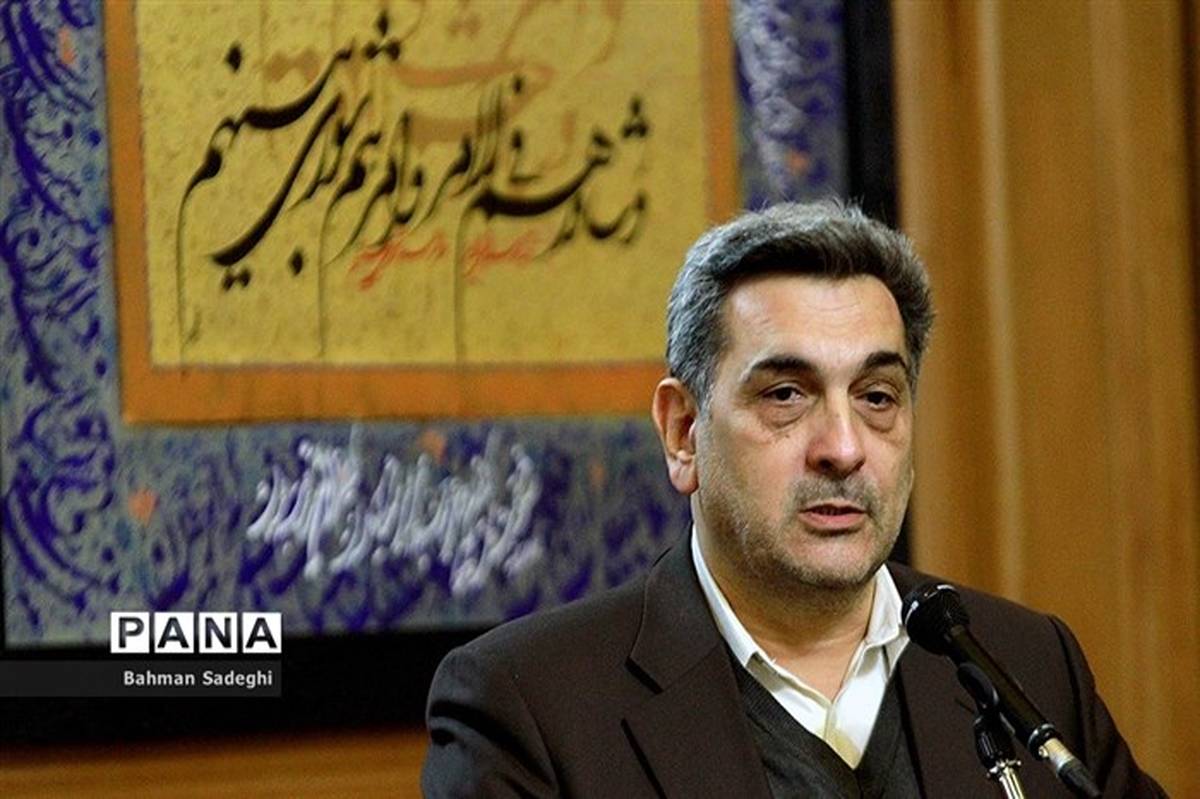 تبریک توییتری شهردار تهران به مناسبت سال نو میلادی