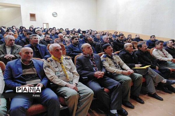 دوره آموزشی مربیان جدیدالورود و بازآموزی مربیان پیشتاز سازمان دانش‌آموزی شهرستان خوی