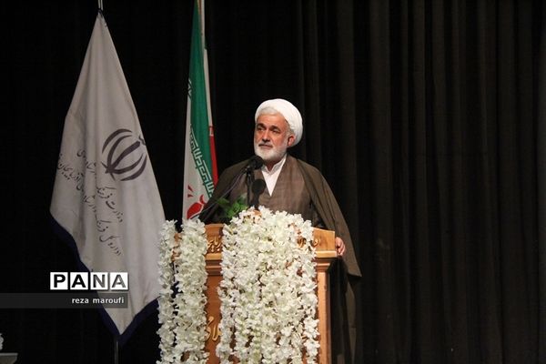نشست خبری وزیر فرهنگ و ارشاد اسللمی با خبرنگاران آذربایجان غربی