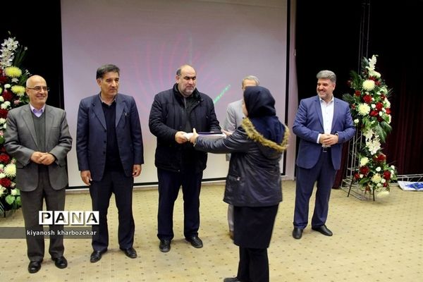 تجلیل از برگزیدگان مسابقات فرهنگی و هنری و قرآن، عترت و نماز ناحیه یک ارومیه