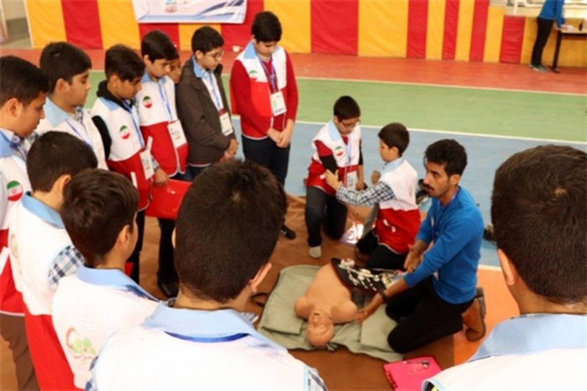 آموزش مهارت های امدادی به دانش آموزان البرزی