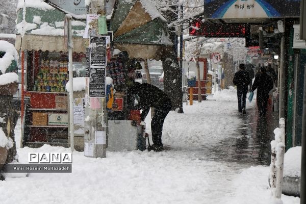 اولین برف زمستانی در ارومیه