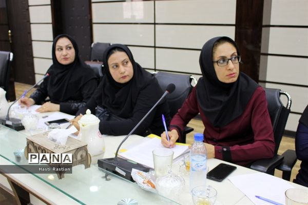 جلسه تخصصی سرگروه‌های درس تربیت‌بدنی و ناظران قطبی شهرستان‌ها و مناطق استان بوشهر