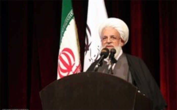 نماینده ولی‌فقیه در استان یزد: دینداری و تخصص در تمام انتصاب‌ها مد نظر باشد