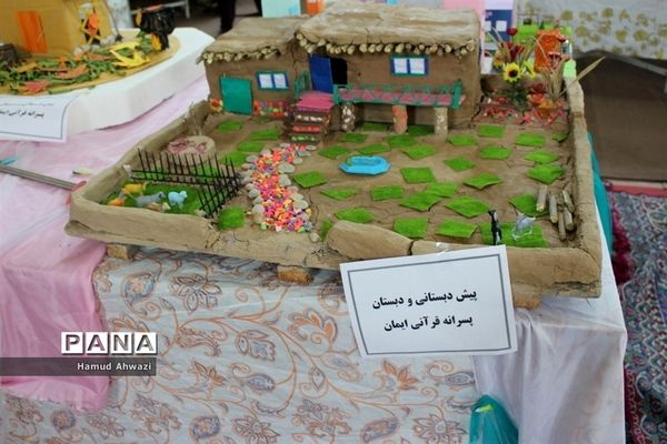 نمایشگاه  دستاوردهای دانش‌آموزان شهرستان بوشهر-۱