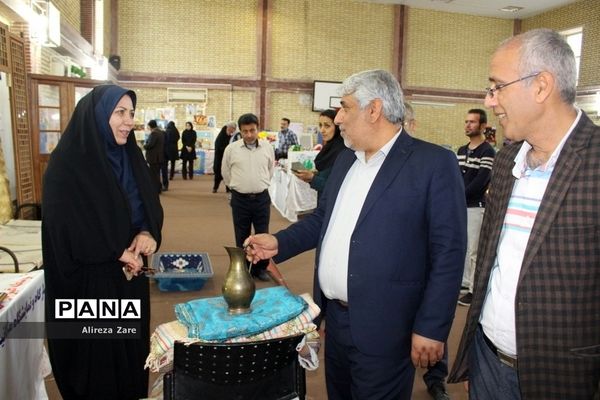 نمایشگاه دستاوردهای دانش‌آموزان شهرستان بوشهر-۲