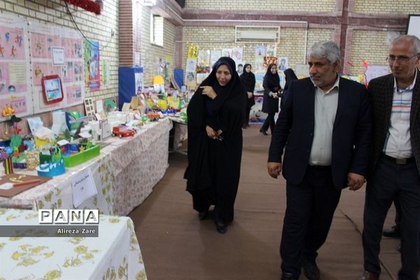 نمایشگاه دستاوردهای دانش‌آموزان شهرستان بوشهر-۲