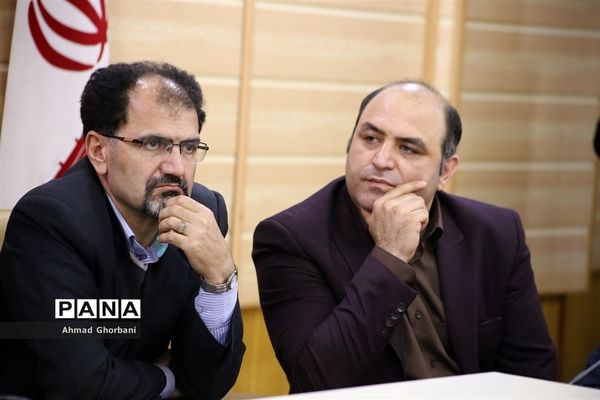 نشست خبری حسین مرعشی سخنگوی حزب کارگزاران سازندگی در ساری