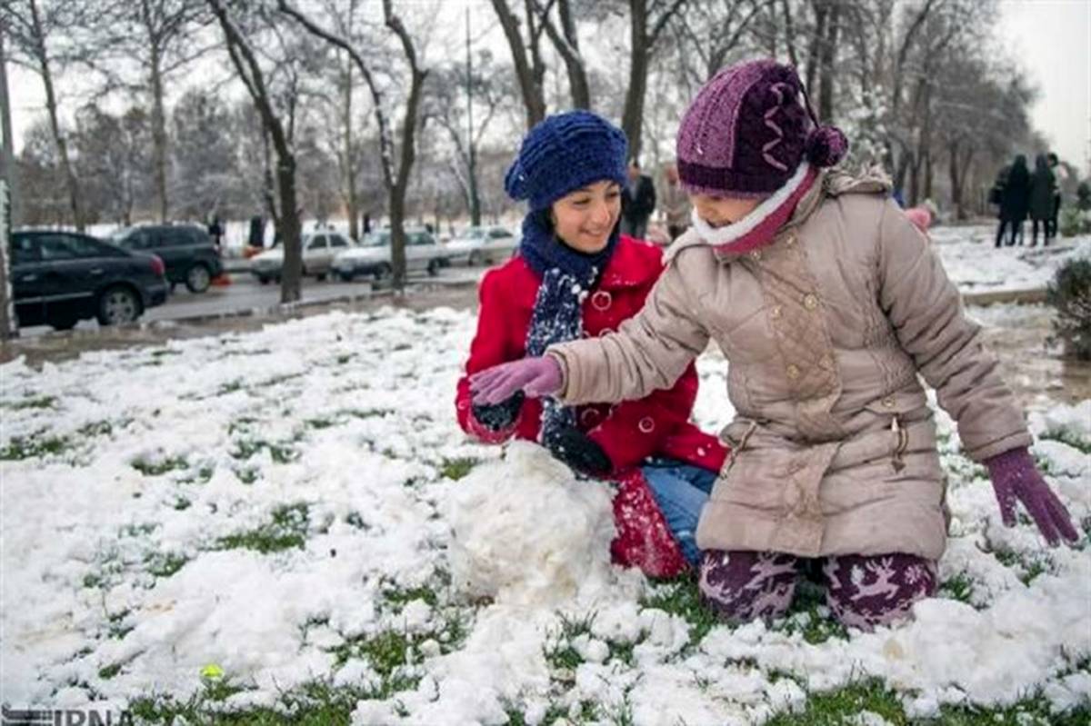 برف و سرما، برخی از مدارس شهرستانهای کرمانشاه را تعطیل کرد