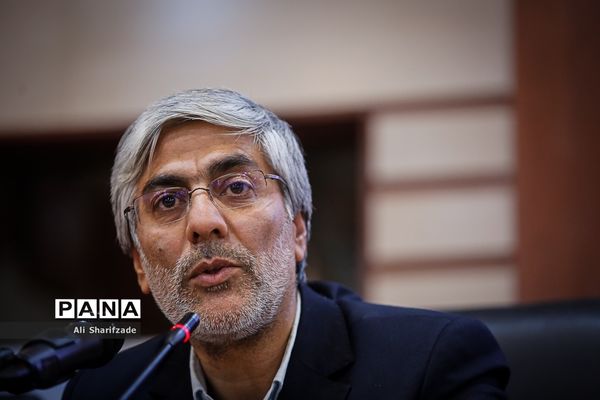 نشست بازخوانی دستاوردهای چهل ساله انقلاب شکوهمند اسلامی در حوزه تربیت بدنی و سلامت وزارت آموزش و پرورش