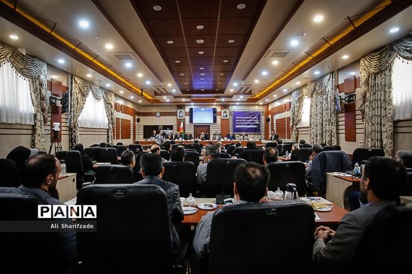 نشست بازخوانی دستاوردهای چهل ساله انقلاب شکوهمند اسلامی در حوزه تربیت بدنی و سلامت وزارت آموزش و پرورش