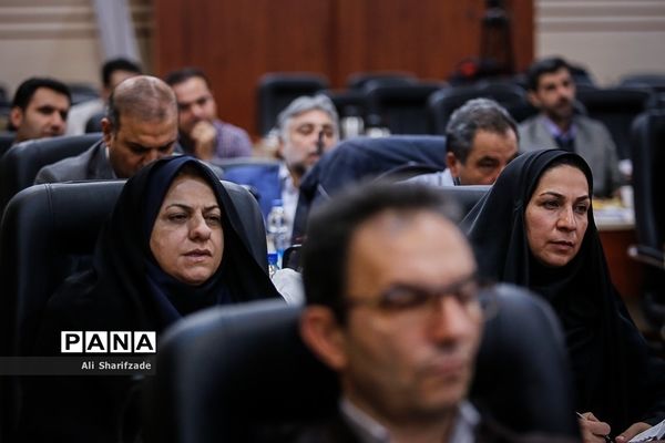 نشست بازخوانی دستاوردهای چهل ساله انقلاب شکوهمند اسلامی در حوزه تربیت بدنی و سلامت وزارت آموزش و پرورش