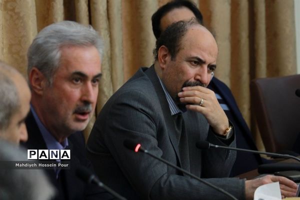هشتمین جلسه شورای آموزش و پرورش استان با حضور استاندار آذربایجان شرقی