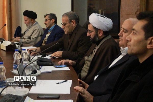 هشتمین جلسه شورای آموزش و پرورش استان با حضور استاندار آذربایجان شرقی