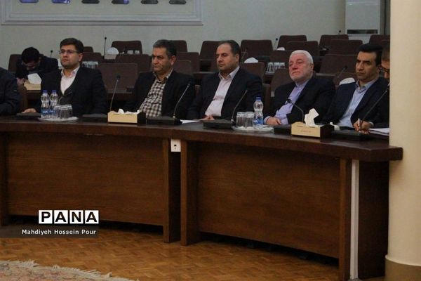 هشتمین جلسه شورای آموزش و پرورش استان با حضور استاندار آذربایجان شرقی