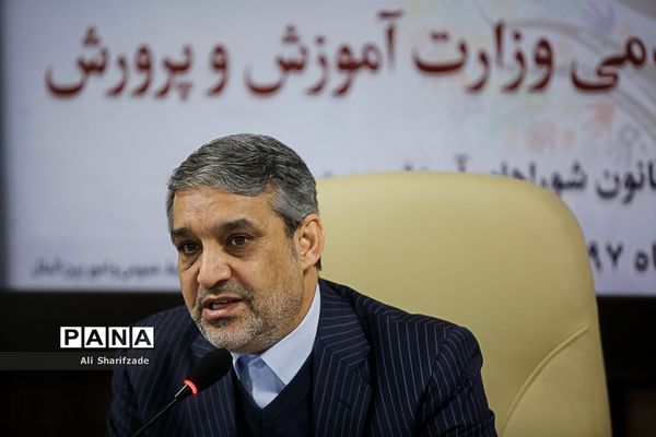 نشست خبری رئیس سازمان مدارس و مراکز غیردولتی