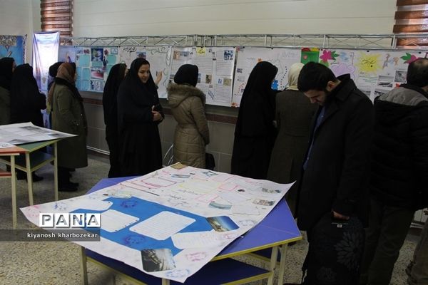 افتتاح نمایشگاه آثار منتخب  دانش‌آموزان آذربایجان‌غربی با محوریت احیای دریاچه ارومیه