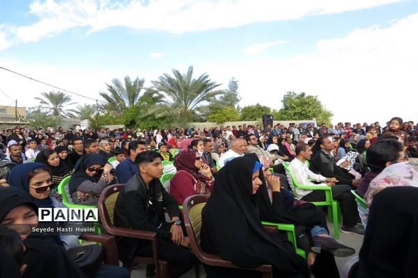 جشنواره گل نرگس در نوآباد  شهرستان مهر