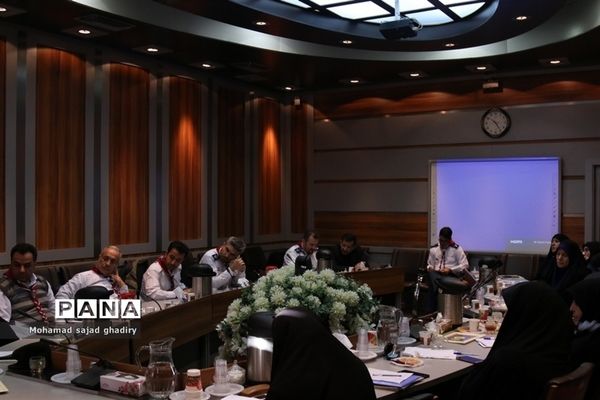 جلسه مدیران سازمان دانش آموزی مناطق آموزش و پرورش شهر تهران