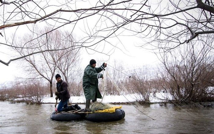 ماهیگیری در زمستان سرد ترکیه + عکس