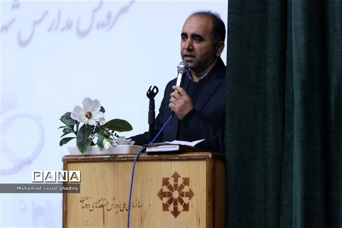 فعالیت ۴۳۰ پیمانکار دارای مجوز برای ساماندهی سرویس مدارس تهران