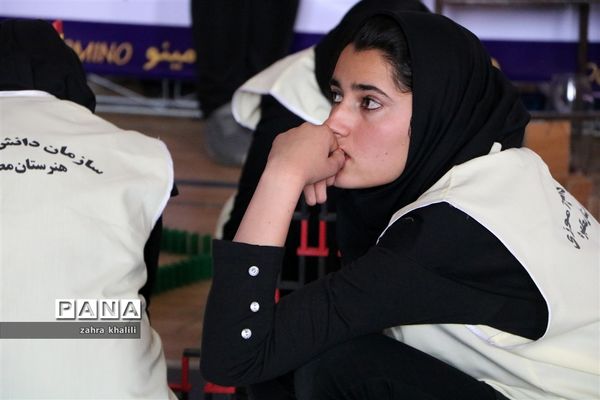 رقابت بیش از 47 تیم دومینو تاپلینگ گروه دختران در مسابقات بازی‌های فکری سرگرمی در شیراز
