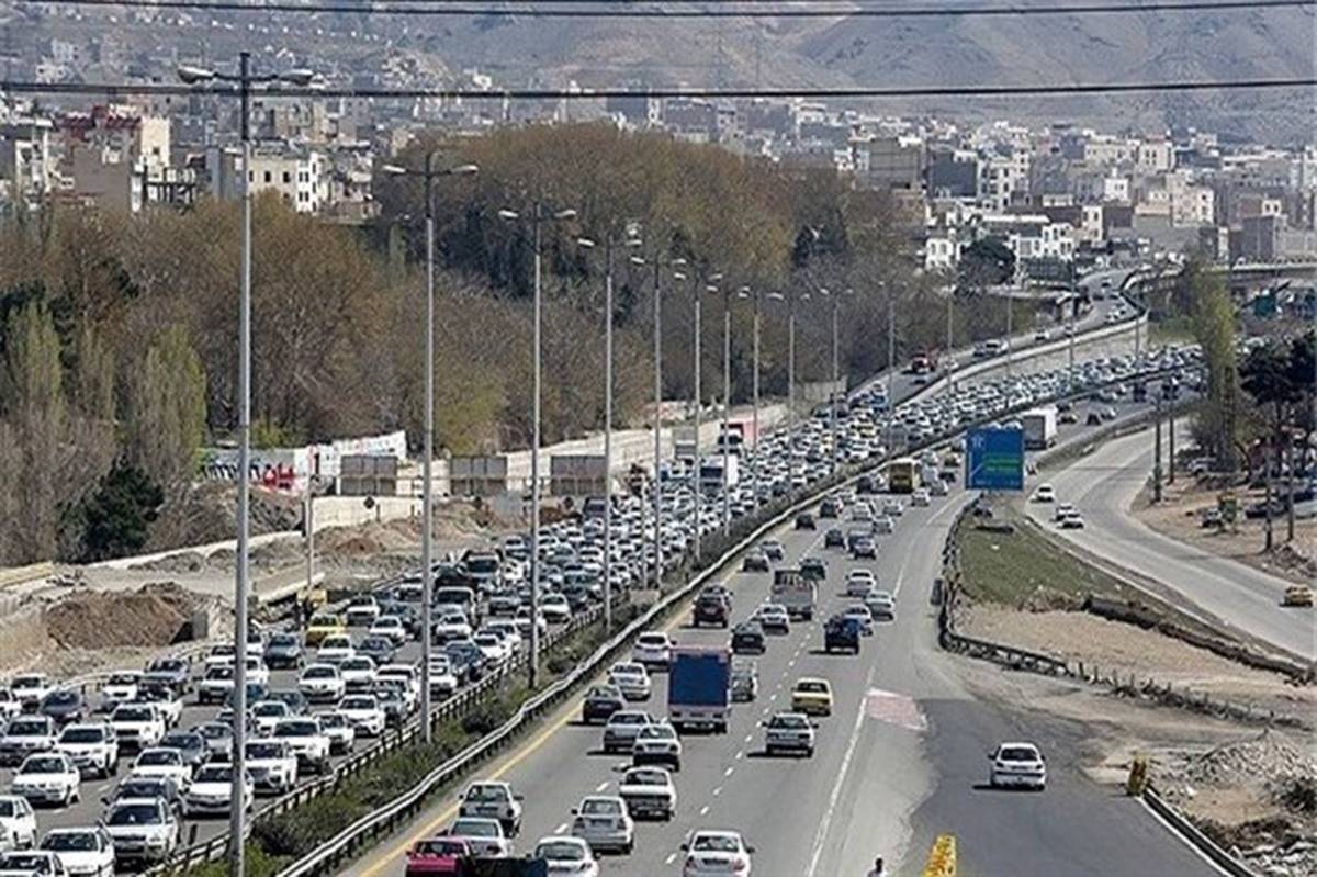 ترافیک نیمه‌سنگین در آزادراه تهران_کرج و کرج_تهران