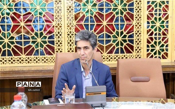 معاون پرورشی و فرهنگی آموزش و پرورش اصفهان: تربیت دانش آموزان باید بر اساس استعداد و علاقه آنها باشد نه بر اساس نیاز جامعه