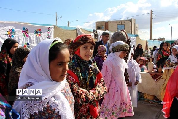 جشنواره خاوران شناسی درآموزشگاه دکتر غفرانی شهرستان بیرجند