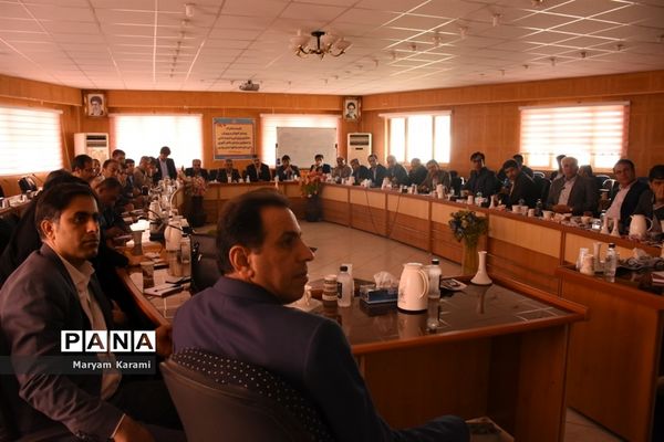 نشست مشترک روسا و معاونان آموزش و پرورش و سازمان دانش‌آموزی استان بوشهر
