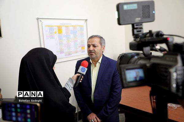 نشست خبری رئیس کارگروه فرهنگیان و دانش‌آموزی ستاد مرکزی چهلمین سالگرد پیروزی انقلاب اسلامی