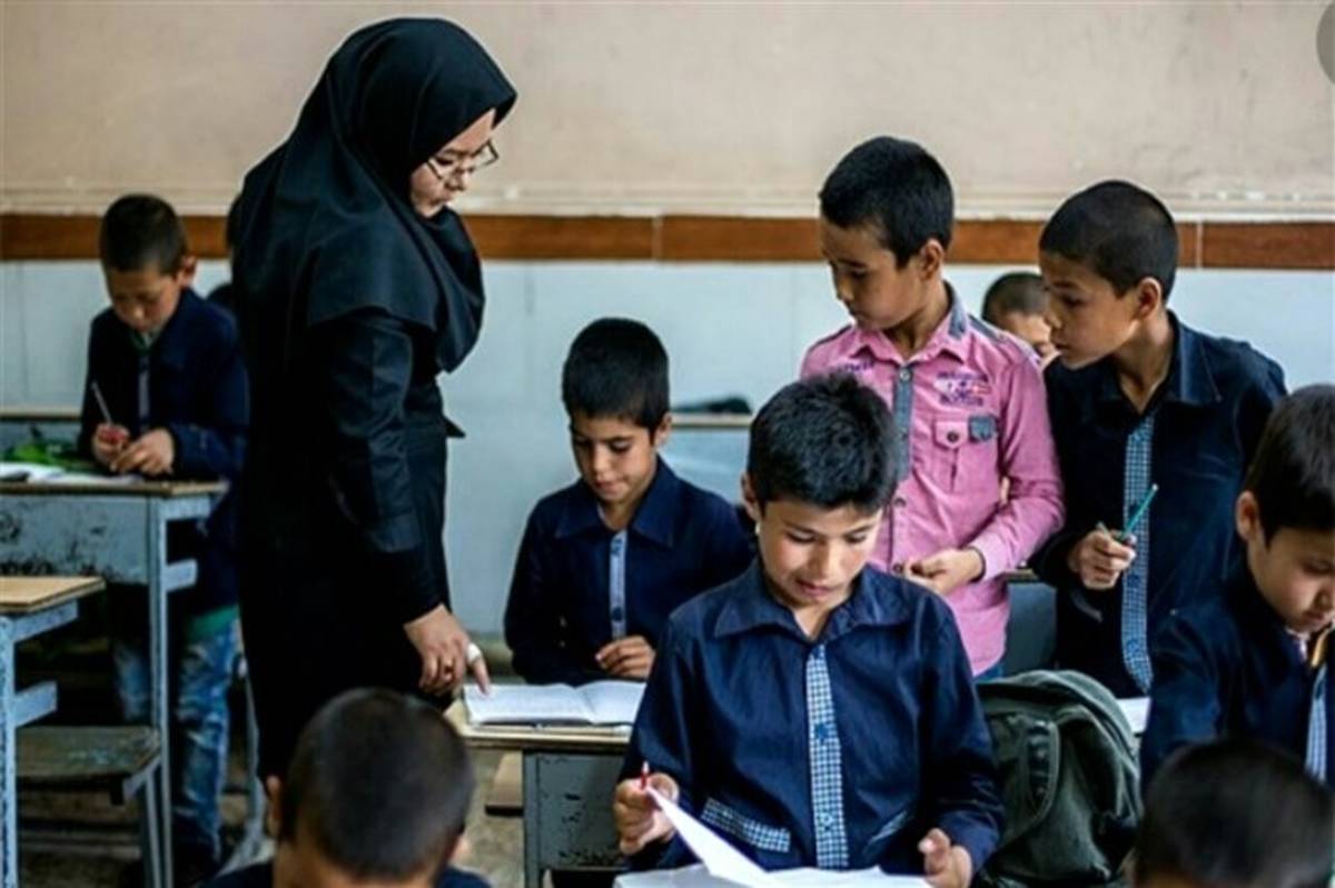 آموزش و پرورش تایباد دبیرخانه‌ برتر طرح درس پژوهی استان