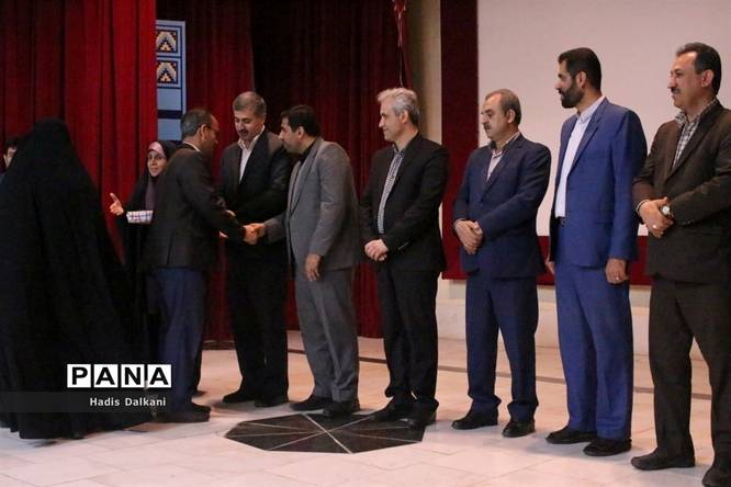 همایش تجلیل از طلایهداران فرهنگی در عرصه خیر و احسان در بوشهر-2