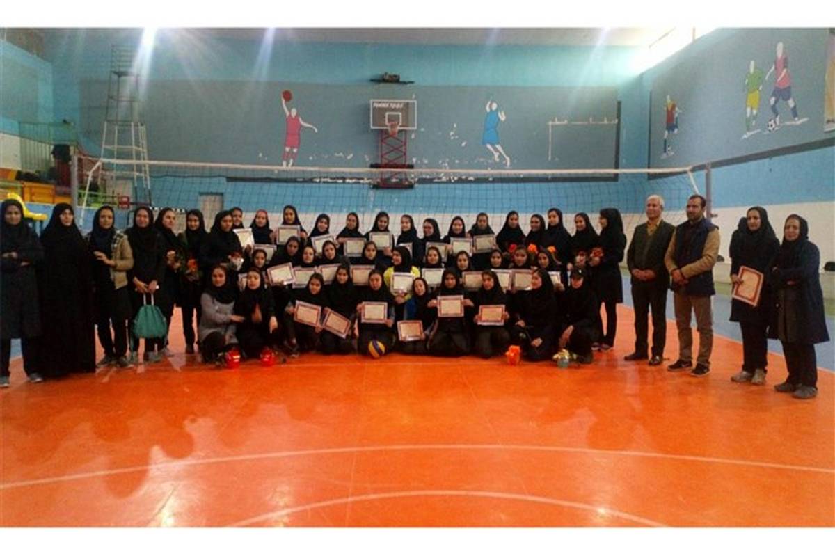 دانش آموزان دبیرستان زنجانی تربت جام،  قهرمان مسابقات والیبال مقطع متوسطه دوم