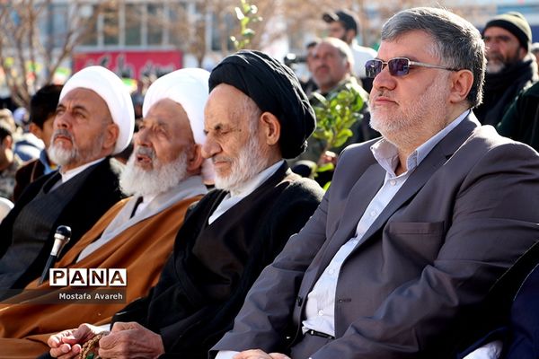 مراسم بزرگداشت سالروز ورود امام در شهرستان بیرجند