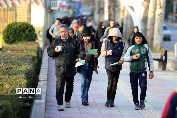 همایش پیاده‌روی خانوادگی در ساری-۲