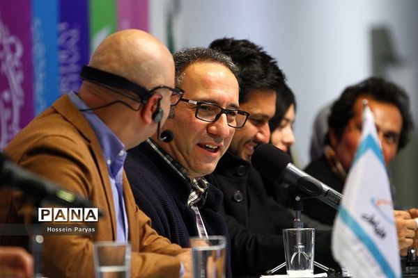 نشست‌های پرسش و پاسخ فیلم‌های سومین روز سی و هفتمین جشنواره فیلم فجر