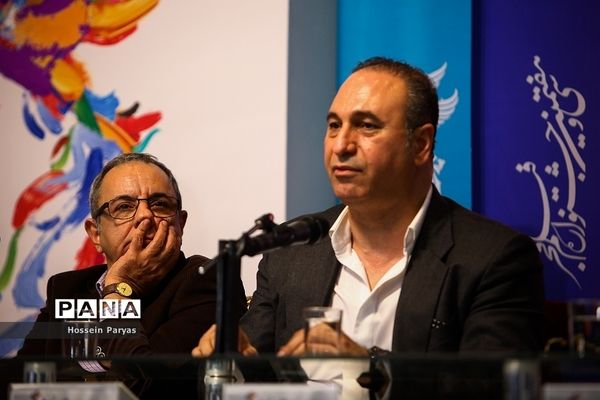 نشست‌های پرسش و پاسخ فیلم‌های سومین روز سی و هفتمین جشنواره فیلم فجر