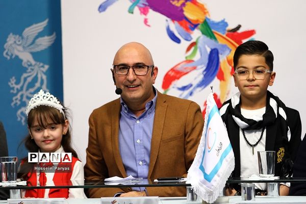 نشست‌های پرسش و پاسخ فیلم‌های سومین روز سی و هفتمین جشنواره فیلم فجر