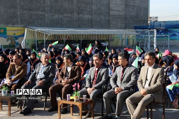 آیین نواختن زنگ انقلاب اسلامی در ناحیه 5 مشهد