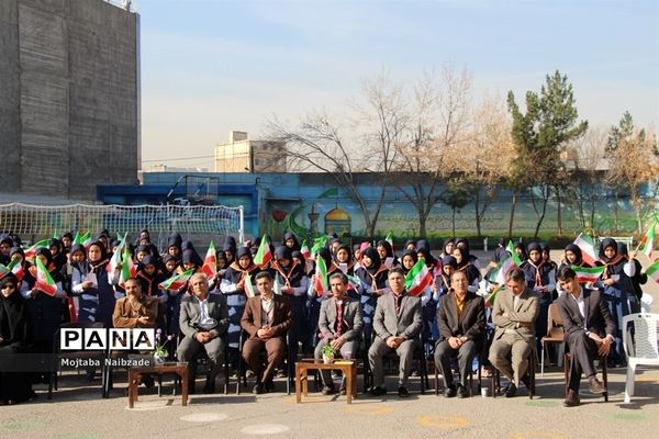 آیین نواختن زنگ انقلاب اسلامی در ناحیه 5 مشهد