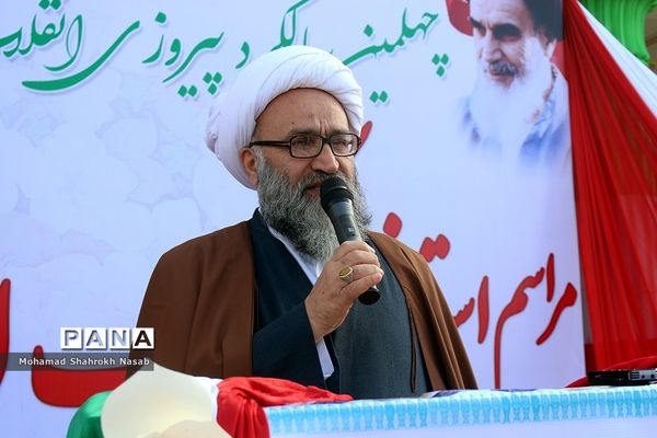 آیین استانی نواختن زنگ انقلاب در دبیرستان ستایش ناحیه یک اهواز