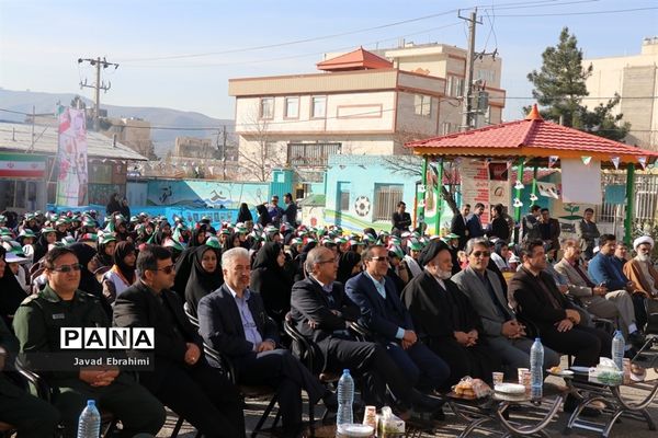 آیین استانی نواختن زنگ گلبانگ انقلاب اسلامی