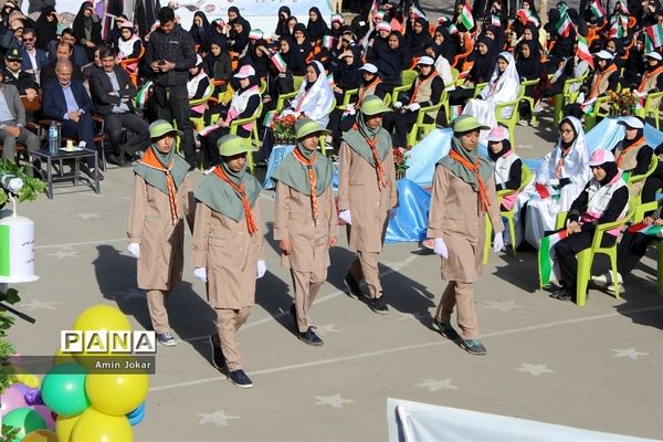 آیین نواختن زنگ انقلاب در مدارس استان فارس