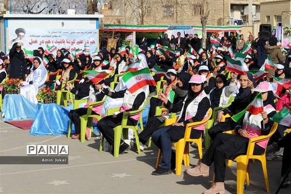 آیین نواختن زنگ انقلاب در مدارس استان فارس