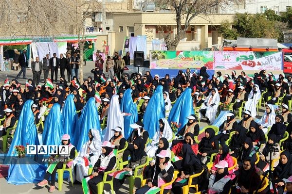 آیین نواختن زنگ انقلاب در مدارس استان فارس