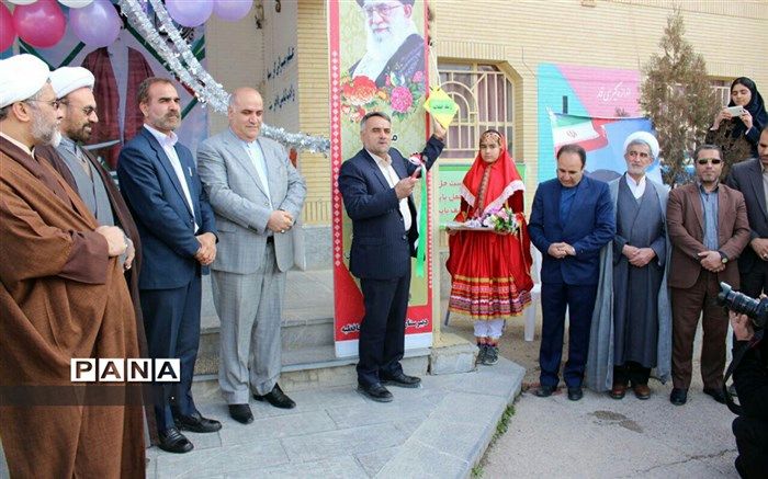 زنگ انقلاب چهلمین سالگرد انقلاب اسلامی نواخته شد