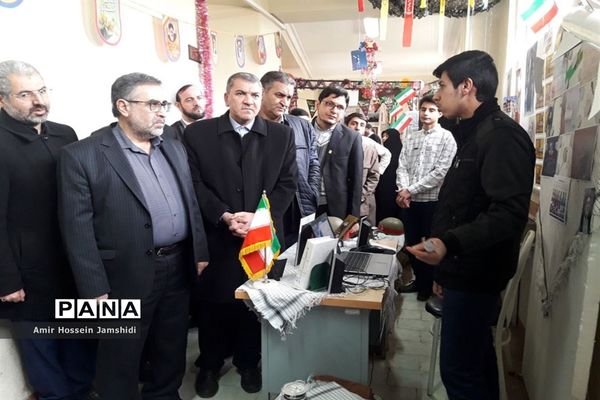 هفتمین نمایشگاه مدرسه انقلاب در تبریز
