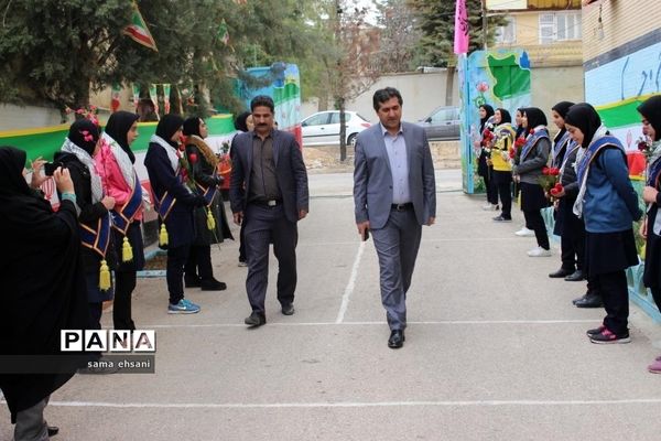 نواخته شدن زنگ انقلاب در مدارس کهگیلویه وبویراحمد