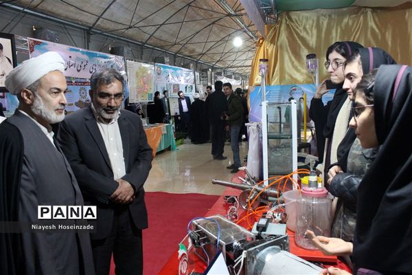 افتتاح نمایشگاه دستاورد‌های چهل‌ساله انقلاب اسلامی